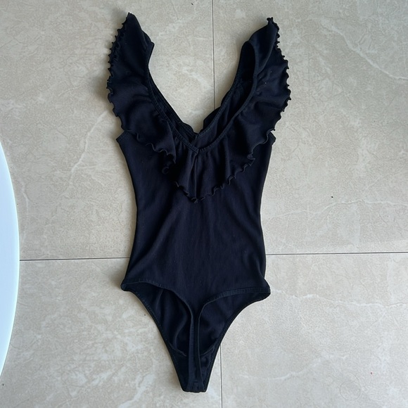 Black bodysuit from Aritzia - Wilfred size XXS - Picture 2 of 4